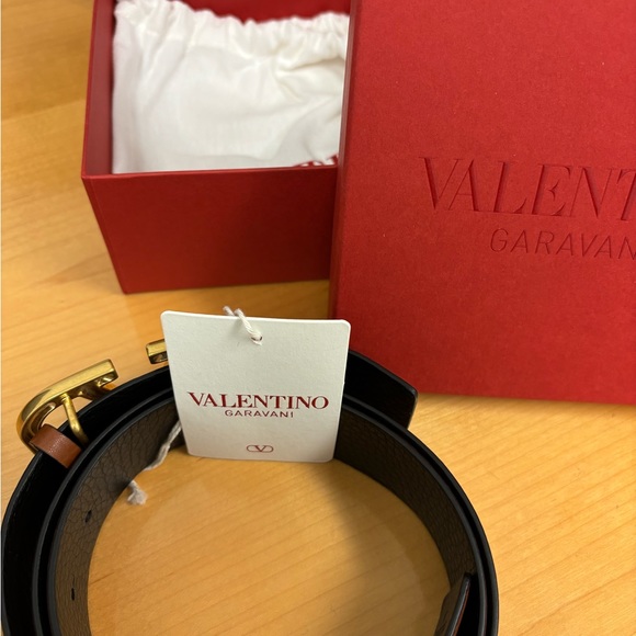 Brand new reverseble Valentino Belt, NWT